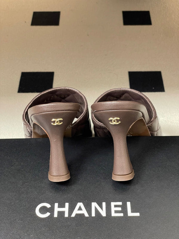 CC 26A Logo Quilted Heeled Sandals 8cm Dark Brown White Lambskin 834709