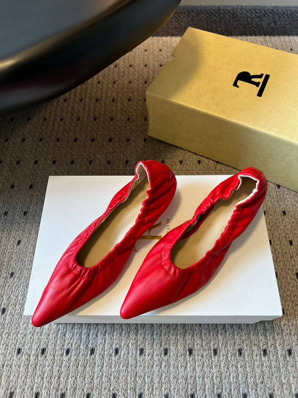 TR 26SS Ruched Pointed-Toe Kitten Heel Pumps