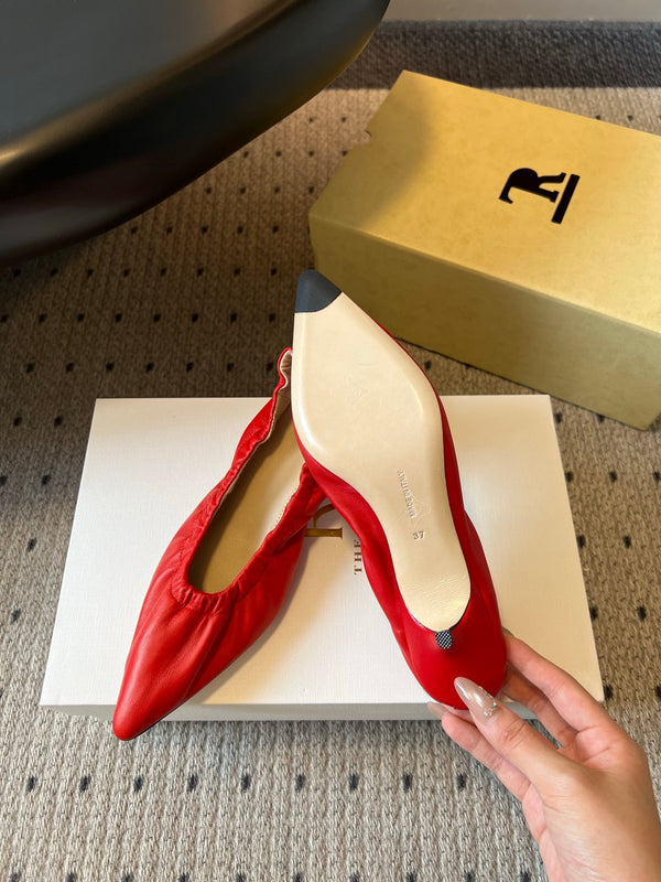 TR 26SS Ruched Pointed-Toe Kitten Heel Pumps