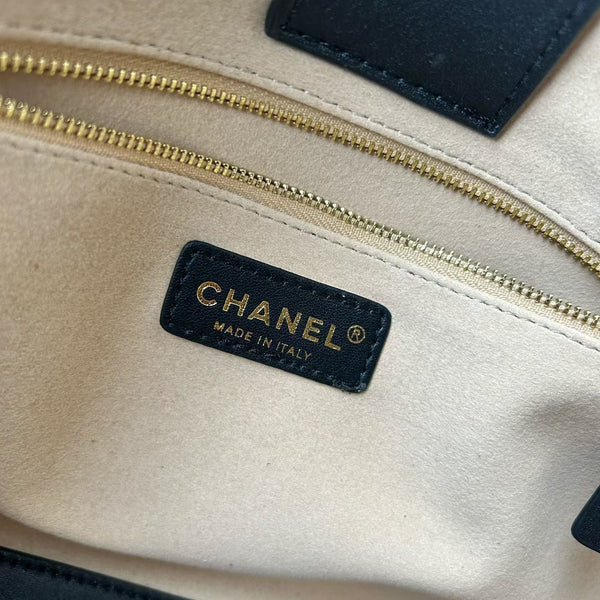 CC Handle Shopping Tote 39cm Black Calfskin