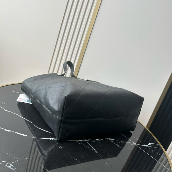 CC 26P Preppy Tote Bag 30cm Black Grained Calfskin