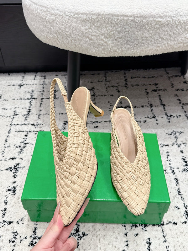 BV 26ss Intrecciato Slingback Heels 5.5cm Begie Woven Leather 858419