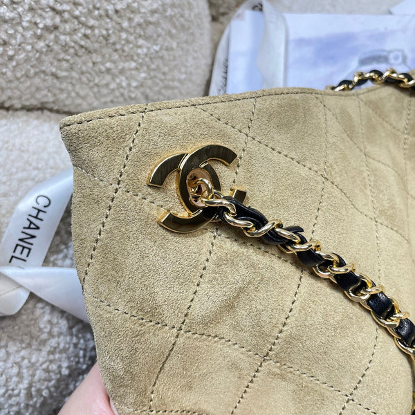 CC 26S Large Tote Bag 40cm Beige Suede