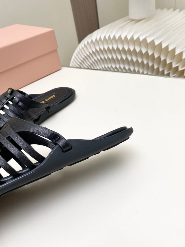 Miu Briarwood Slides Black Cowhide Leather 881413