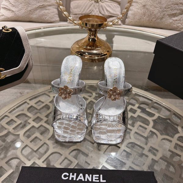 CC 26A Camellia Double C Square Toe Mules 10cm Silver Stone-Grain Cowhide 890673