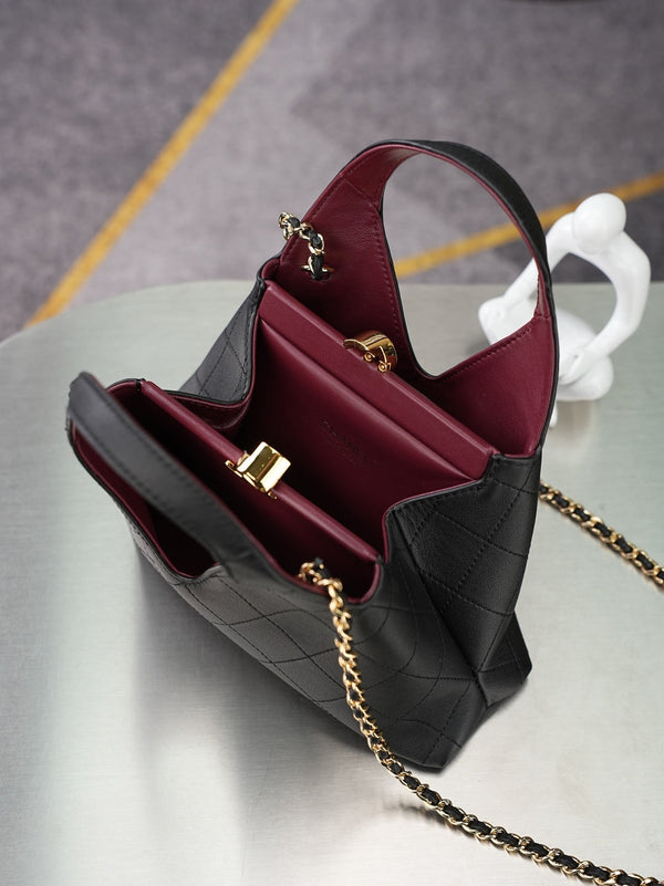 CC 26A Shopping Bag 23cm Black Lambskin