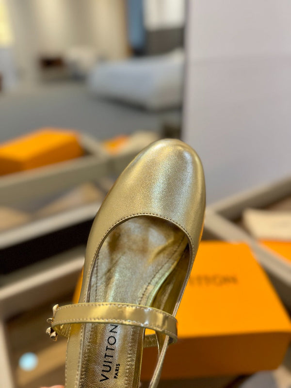 LV Romy Slingback Pumps Gold Metallic Leather 893593