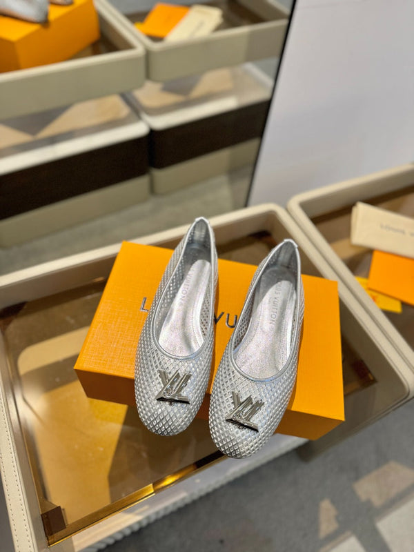 LV Shake Perforated Ballet Flats Silver Calfskin 893578