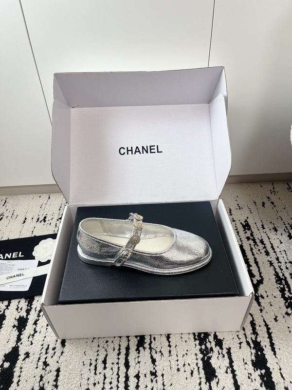CC 26A Charm Mary Jane Ballet Flats Silver Metallic Leather 900754