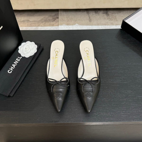 CC Bow Pointed Toe Mules Black Leather 912936