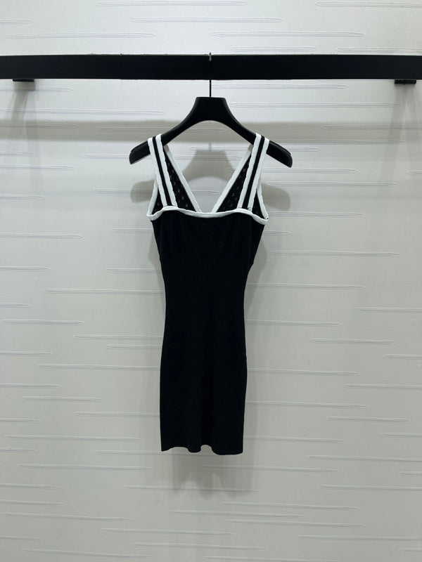 CC Logo Plaque V-Neck Knit Mini Dress Wool 406461