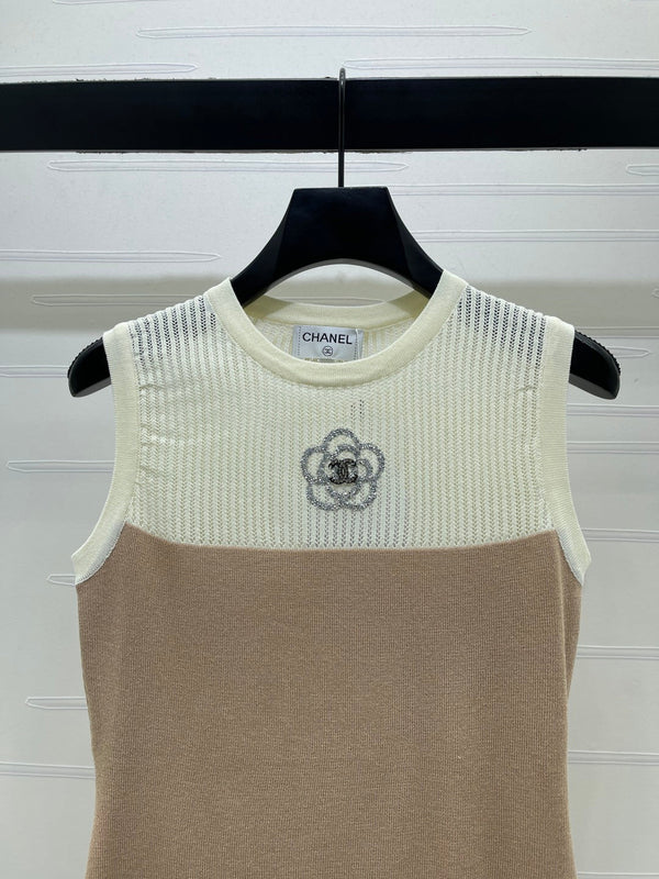 CC Crystal Camellia Tank Top Beige Brown Wool 406415