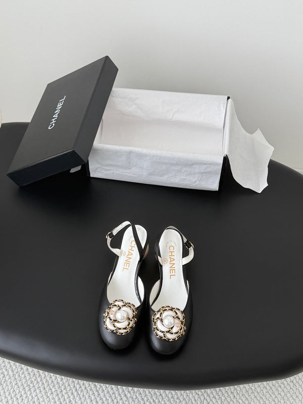 CC Pearl Heel Camellia Slingback Sandals Black Leather 915120
