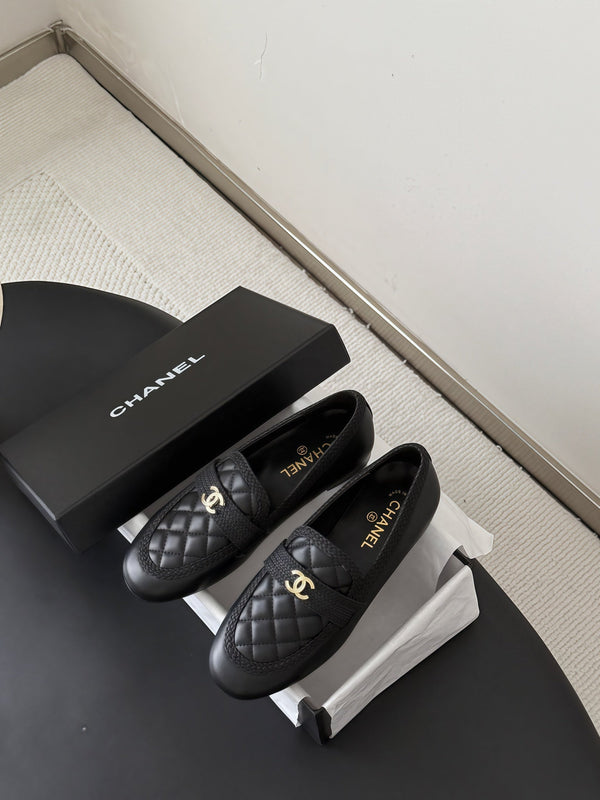 CC Quilted Logo Loafers Black Leather 914186