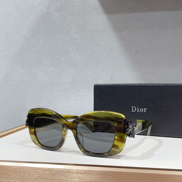 CD Sunglasses 107