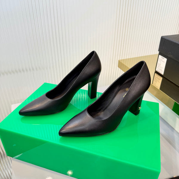 CC 26s Pumps 8.5cm Black Lambskin 924309