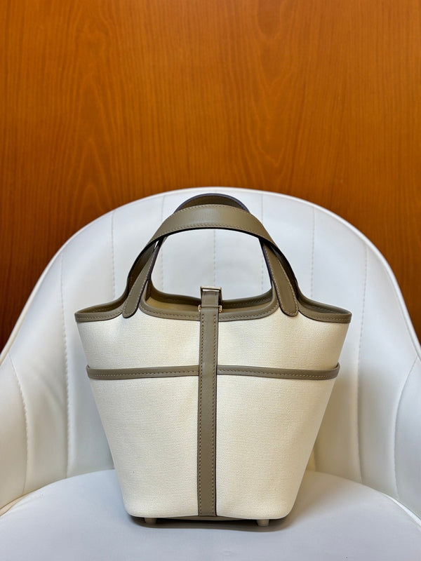 HM Picotin Lock 18CM Pocket Handbag Ivory Kakhi Swift Canvas
