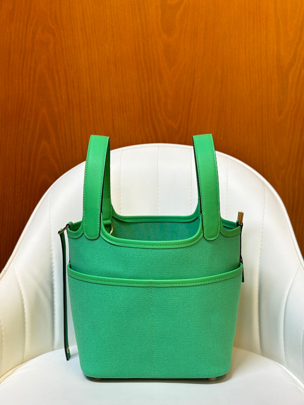 HM Picotin Lock 18CM Pocket Handbag Green Swift Canvas