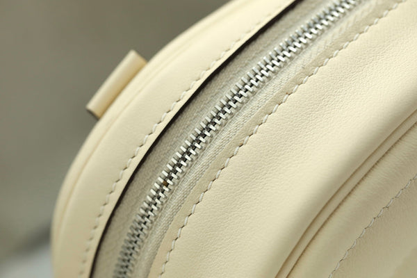 HM In-the-Loop Belt 19CM Bag Cream Swif