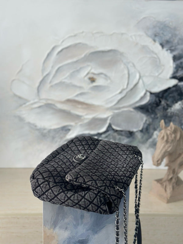 CC Quilted 38.5cm Maxi Flap Bag Grey Imported Denim Jeans 162939