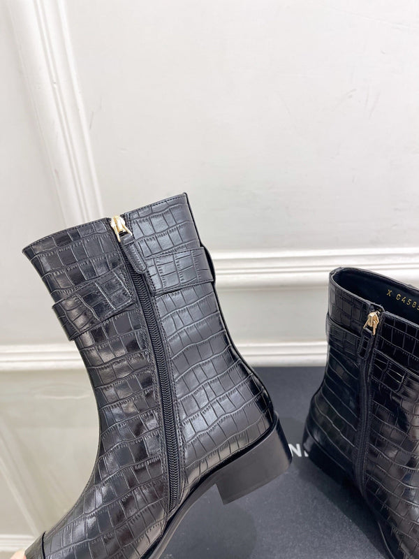 CC Double C Ankle Boots 3.5CM Black Croc-Embossed Leather 946902