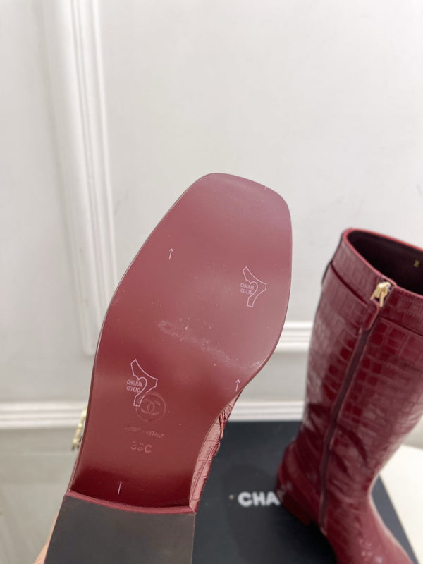 CC Double C Knee-High Boots 3.5CM Burgundy Croc-Embossed Leather 946896