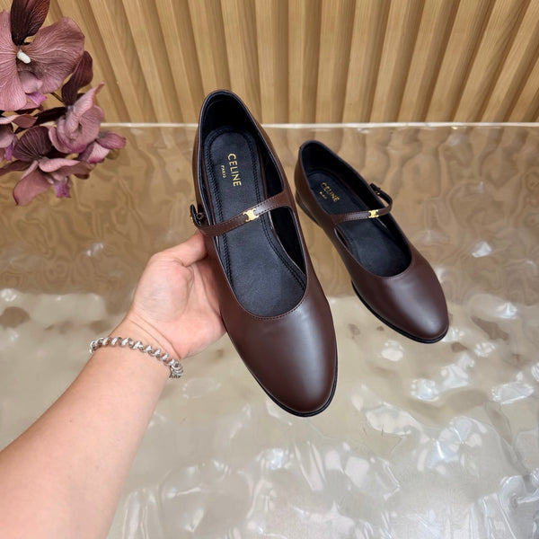 CE Celine Macaron Triomphe Button Mary Jane Ultra Chocolate Leather 949376
