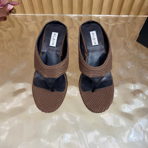 Alaia Cube Thong Wedge Sandals Brown Raffia 949329