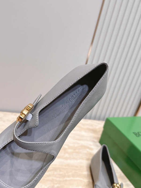 BV Charlotte Mary Jane Flat Light Grey Cowhide Leather 954586