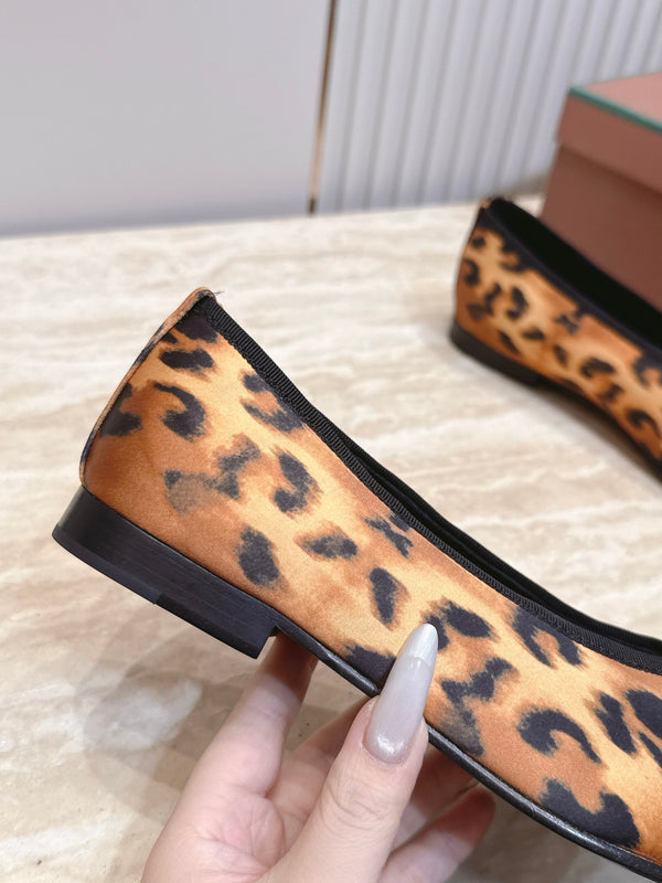 LP Bow Ballet Flats Leopard Print Satin 954495