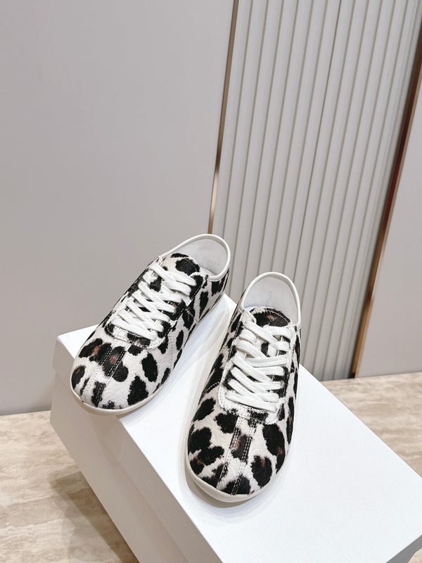 TR Leopard Print Low-Top Sneakers Cream Horsehair 954421