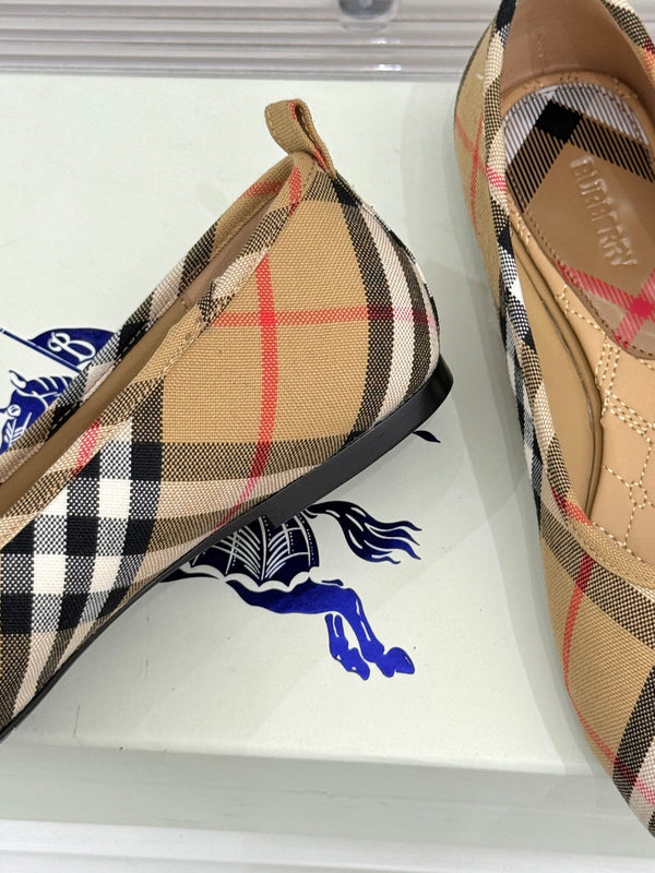 Burberry Robin Ballet Flats Beige Check Canvas 956168