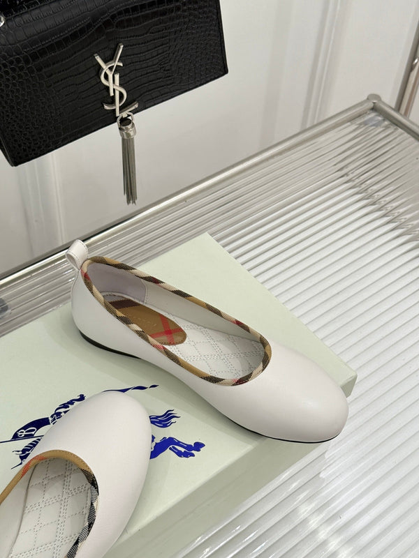 Burberry Robin Ballet Flats White Leather 956166