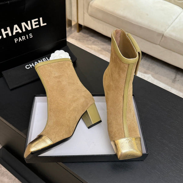 CC Ankle Boots White Square Toe Beige Gold Suede Leather 958071