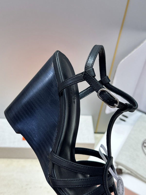 HM Wedge Sandals 10.5CM Black Leather 959357