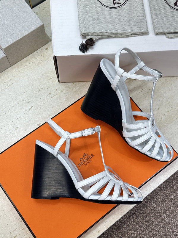 HM Wedge Sandals 10.5CM White Leather 959356
