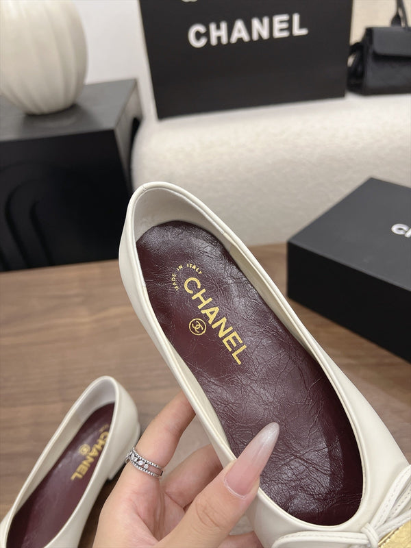 CC Square-Toe Ballet Flats White Gold Lambskin 961514