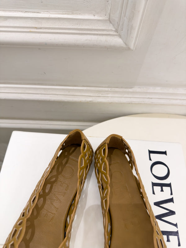 LW Petal Anagram Ballet Flats Pale Brown Leather 111595