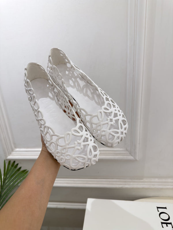 LW Petal Anagram Ballet Flats Pale White Leather 111593