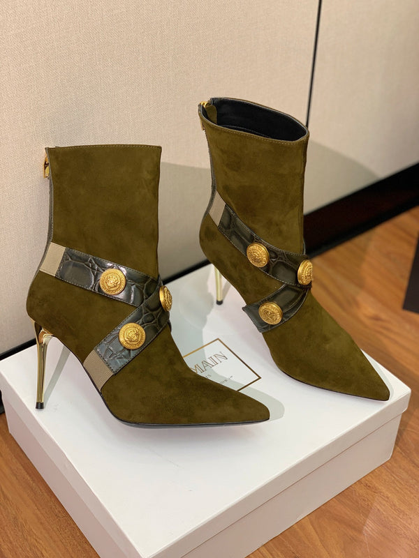 BM 26S Pointed-Toe Boots 10.5cm Gold Logo Buttons Dark Olive Green Suede & Embossed Leather 111351