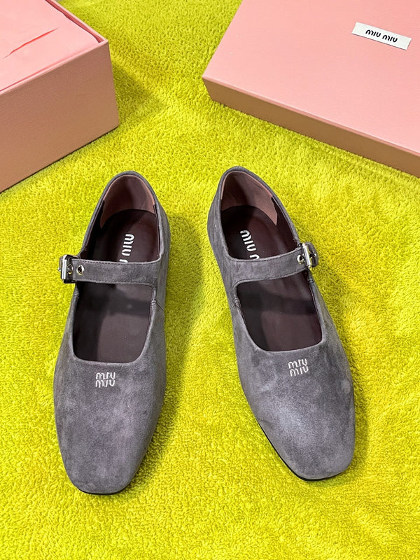Miu 26S Mary Jane Flats Buckled Strap Logo Grey Suede 137201
