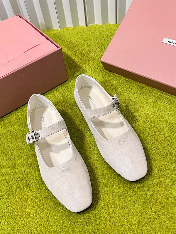 Miu 26S Mary Jane Flats Buckled Strap Logo Cream Suede 137199