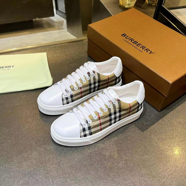 Burberry Vintage Low-Top Sneakers Canvas Leather