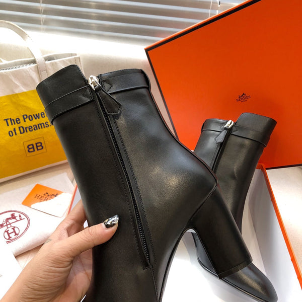 HM Classic Kelly High-Heeled Boots Black Cowhide 546214