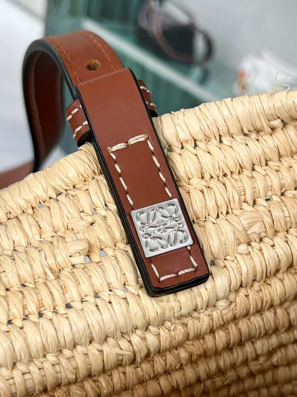 SMALL SQUARE 28 BASKET BAG IN RAFFIA AND CALFSKIN