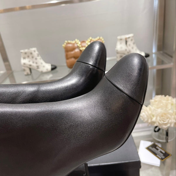 CC 26s Booties 6.5cm Black Sheepskin 966880
