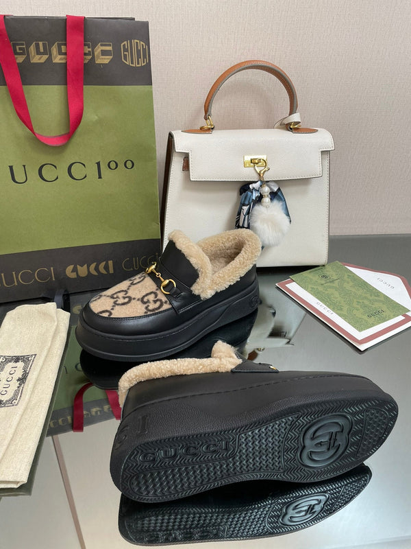 GG LOAFER IN CAMEL BROWN JACQUARD AND BLACK CALFSKIN WITH BEIGE WOOL LINING