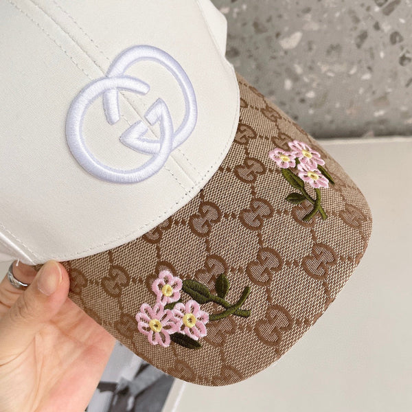 BAKER BOY CAP IN WHITE MIX CAMEL BROWN MONOGRAM JACQUARD FABRIC 136303