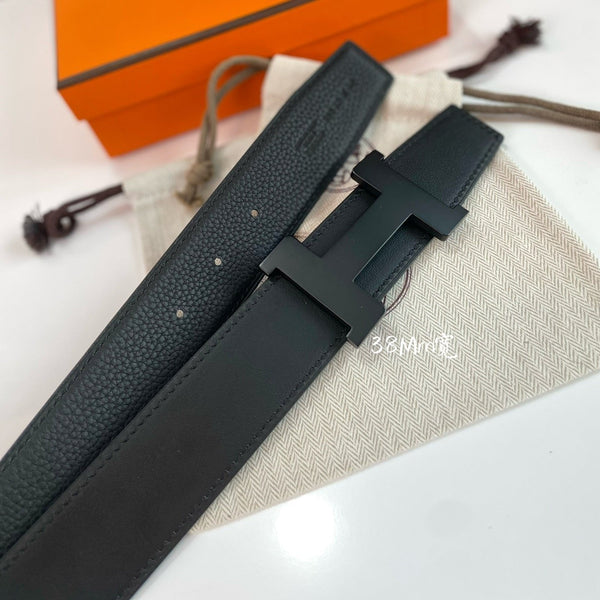 HM CONSTANCE BELT BUCKLE & REVERSIBLE BLACK LEATHER STRAP 38MM