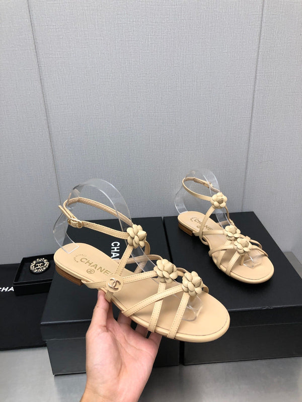 FLORAL FLAT SANDAL IN SAND YELLOW LAMBSKIN
